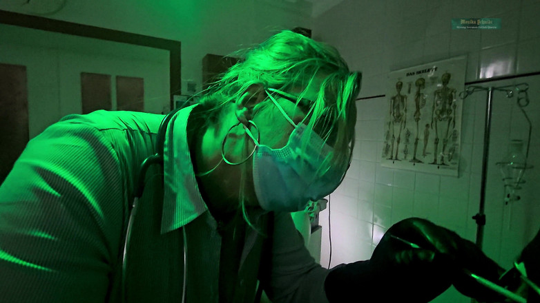 Strict Senz: Ústav lékařské péče korekce ii. vyšetření