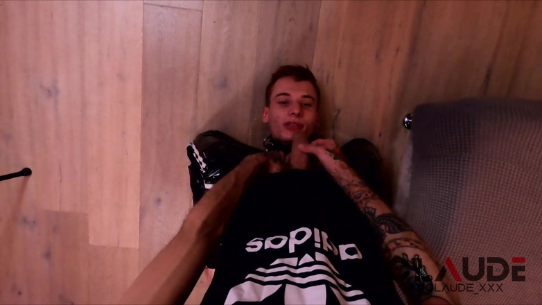 Claude Nikotine: Alpha feet worship &amp; piss drinking