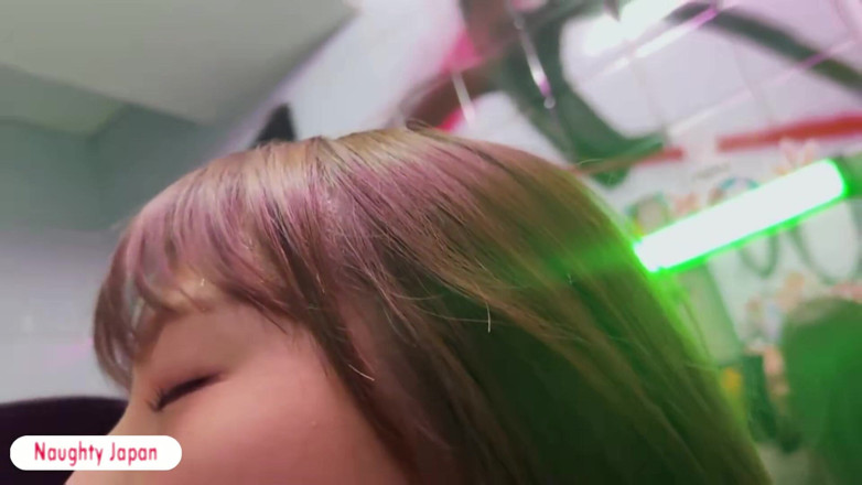 Jap Porn Project: 클럽에서 포착된 귀여운 매력적인 간호사, 무모한 사적인 탈출으로 야생의 밤이 표류
