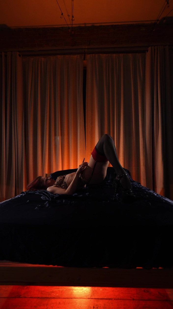 Renata Fox: Yatakta en sıcak dans