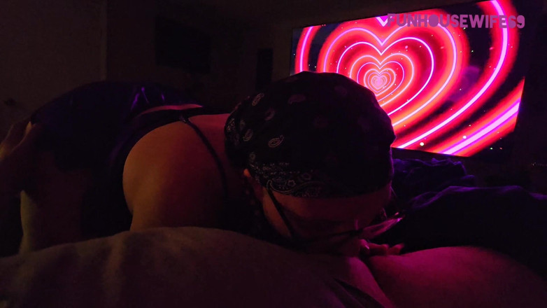 Funhousewife69: Giving Head and Jerking Him off Till He Cumms in...