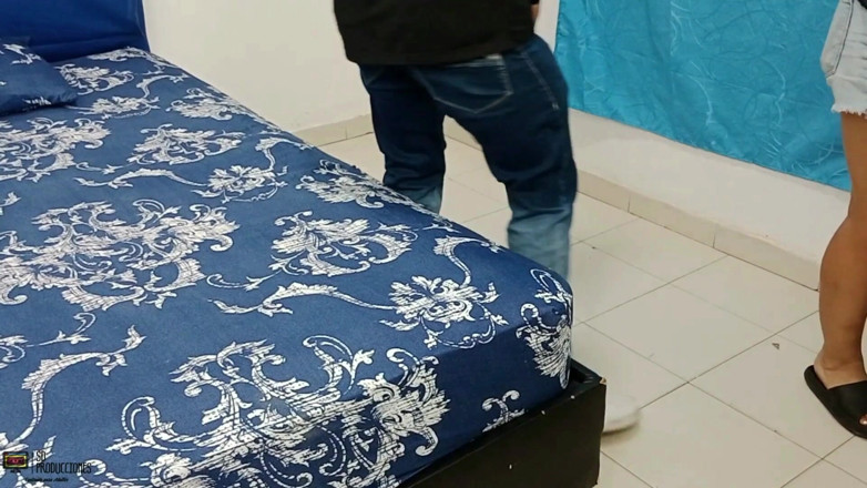 kem: Ostry i namiętny seks z napaloną brunetką - Porno po hiszpańsku