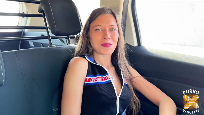 Porno Baguette: Lola e marta, due donne bellissime, amano essere sbattuta insieme