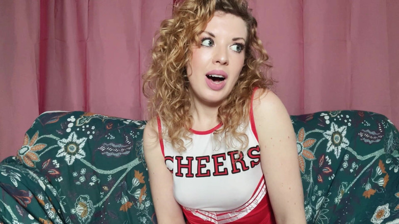 Bunnie Stevens: Líder de torcida - calcinha esqueceda!