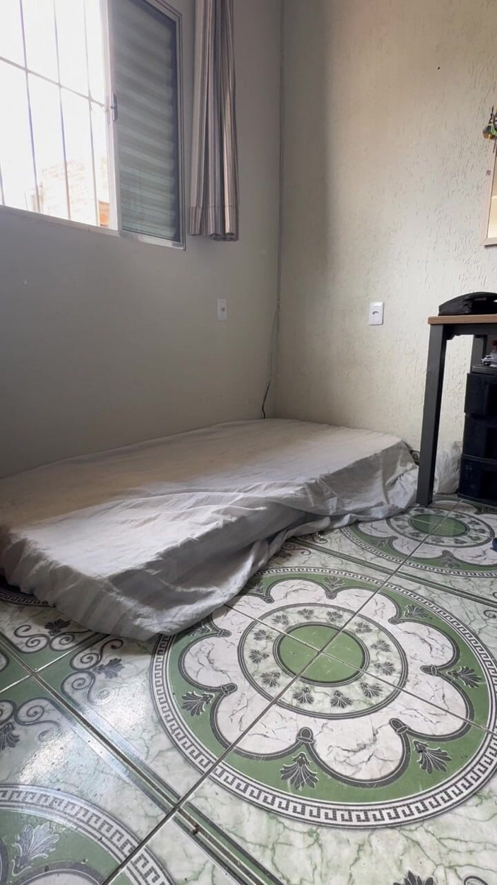 Andreialatina: Fucking on the Mattress on the Floor with Naughty Trans