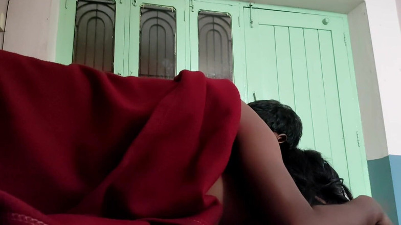 Hindiaudioadda1: Analsex unter der tuchung