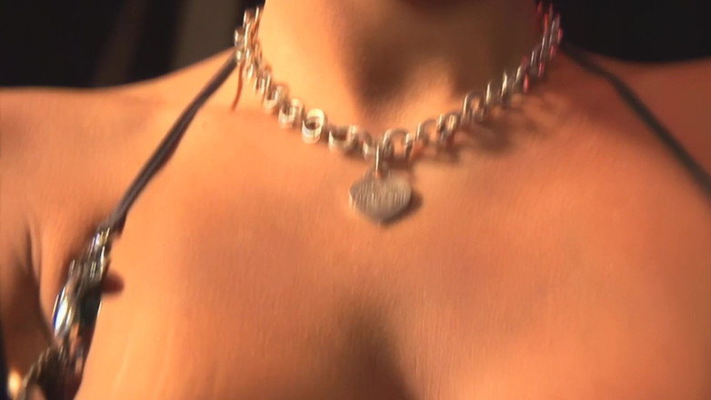 The Lesbians Megastore: Léchage lesbien et baisers toute la nuit