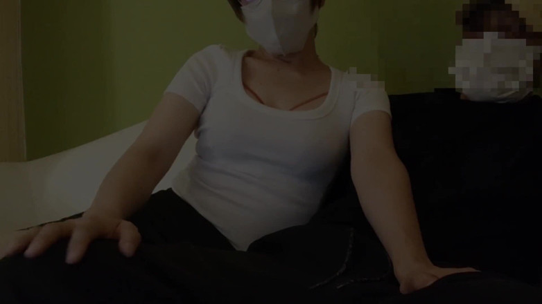 akeieroi: Eine reife Frau, die Live-Streaming liebt