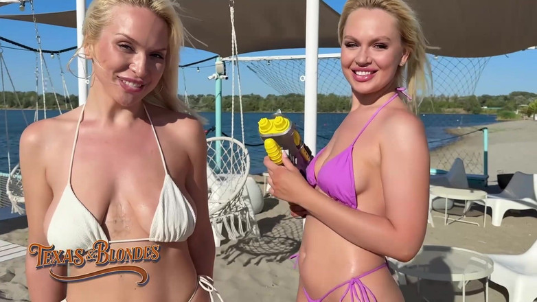 Texas and blondes: Gra wodna staje się mokra wraz ze wspólnym squirtingiem!