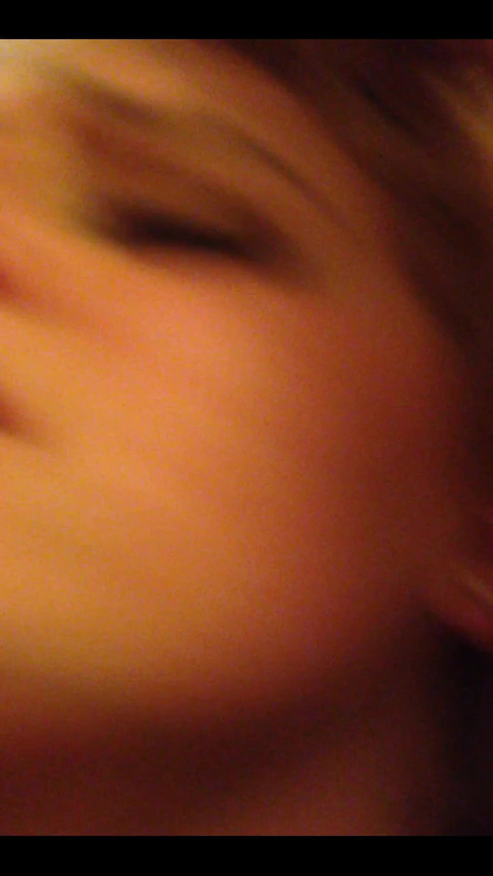 Loula Lou: Éjacule sur le visage !