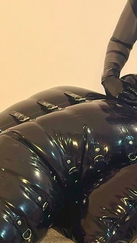 Lateks bir uzaylı tarafından anal test, tam video - alex lateks