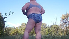 Zona901: Mother-in-law Undressed in the Park and Staged a Public Pissing