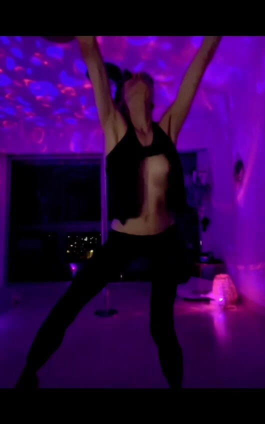 Chris06d72: Klubbatmosfär