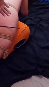 Seks bdsm untuk kedua kalinya gadis shibari dicambuk dan dicambuk