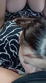 Majikan doggy lagi asik dientot gaya doggy sama majikan doggy sampai aku crot di mulutnya