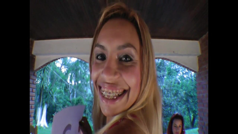 All about pee: Sikanie Championship Top Model Babes dominacja lesbijek