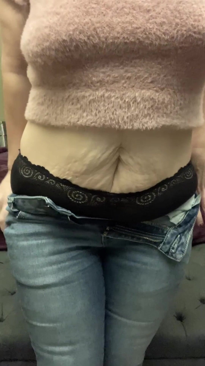 Elianna: 内裤摩擦