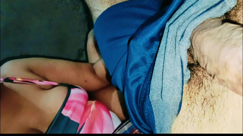 Sexy_girl_nehu: Tragando leche por hermanastra india - video casero de mamada de...