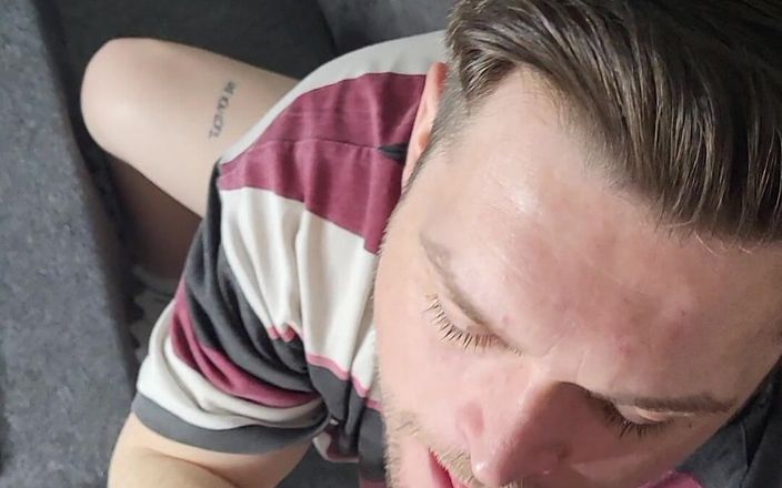 Twotwinkhusbands: Não posso fazer nenhum trabalho hoje em dia sem ter...