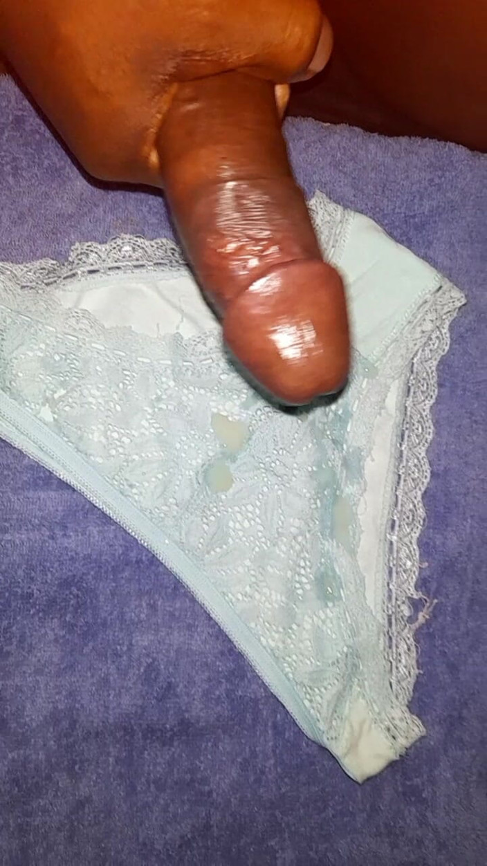Islandvibes69: Jerking off S11 E4