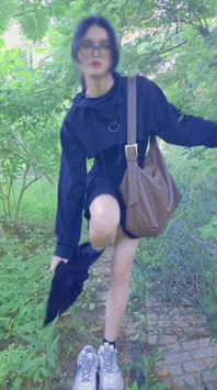 Butt Toy Flash in Parl