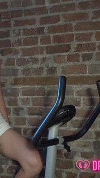 Kaki Senaman berpeluh Liu - Dreamgirls dalam stoking