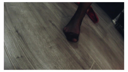Foot Fetish Heaven: Sexy Ida caminando