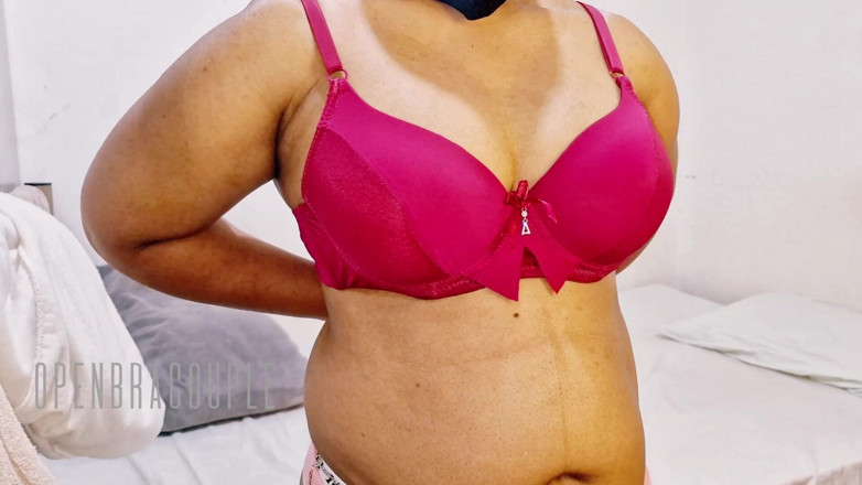 Openbra: Indian Stepaunty Oil Massage on Massage Center