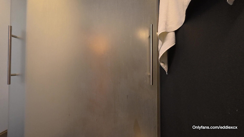 eddiexcxc: Twink in der dusche