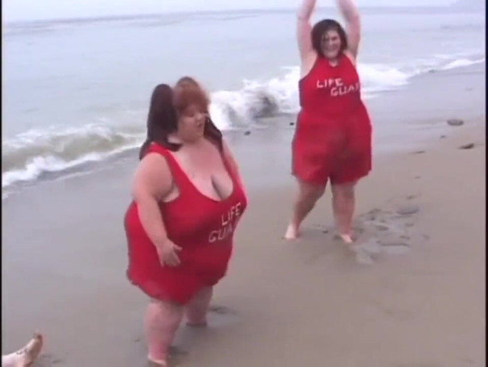 2 much love: Çok çirkin xxx cankurtaran orta yaşlı seksi kadın yatak odasında sikişiyor