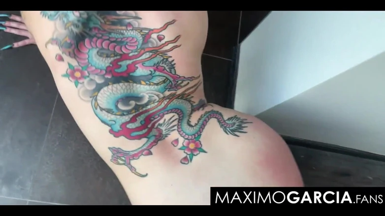 Maximo Garcia: Troia sottomessa scopata forte in gola, schiaffi, piscio ingoia sperma