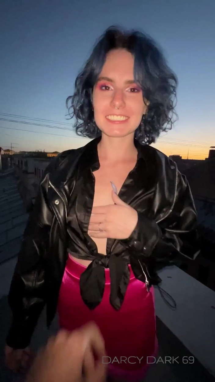 Darcy Dark: Sexo en un vagón del metro