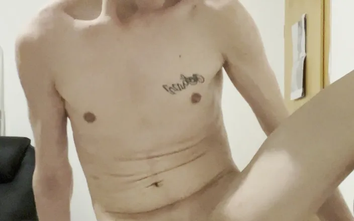 raffou: Massage Table Cumshot