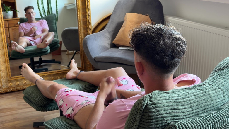 Twinkboy82: Cute Pajamas, Naughty Mood - TwinkS Jerman Melancap &amp; Memancut Mani