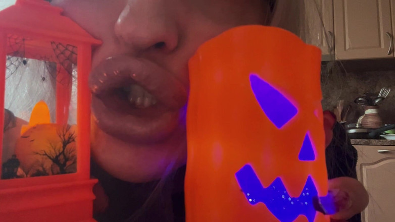 FinDom Goaldigger: Você é mais bonita em rosa - agora engasgo com minha calcinha...