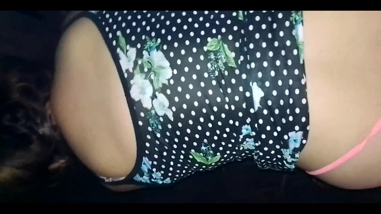 Fitcure1: Любительское видео от первого лица: трахаю мою подругу в машине