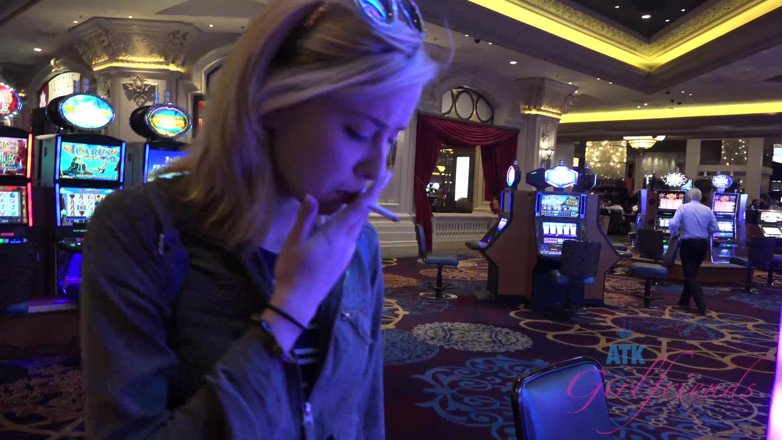 ATK Fans (Girlfriends): Vacaciones virtuales en Las Vegas con dulce Haley Reed 1/3