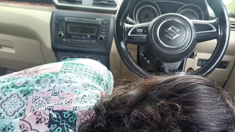 Inba: Kantoormanager geniet van hete romantiek met getrouwde collega in auto,...