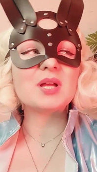 Kompilace: sexy křivky blondýna MILF - strap-on POV Femdom Point of View Video (Arya Grander)