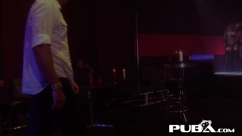 PUBA: Sexy trojka Shyly Stylez