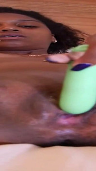 Kübalı Latin Vibratör Dildo Vajinaya Mastürbasyon Yapıyor Siyah Zenci Jamaikalı Fahişe Oyuncaklar Mastürbasyon Yapıyor Sürtük