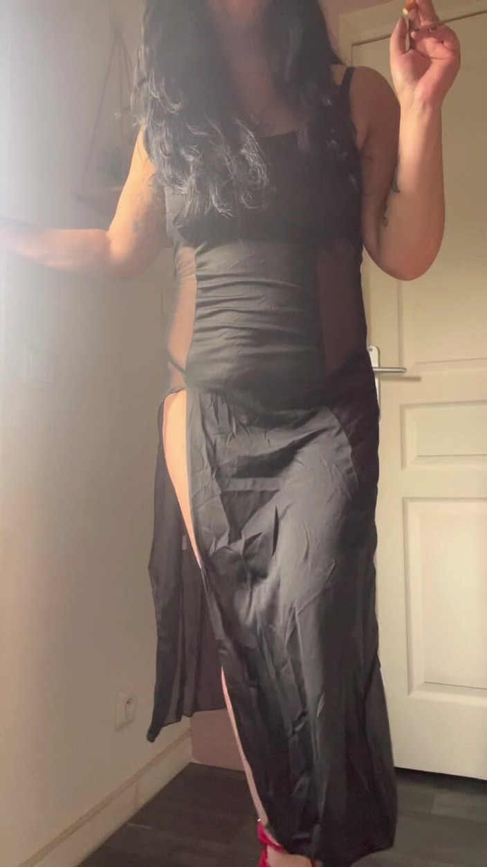 Maitresse Clara: 내 우월함 앞에서 너는 너무 작아