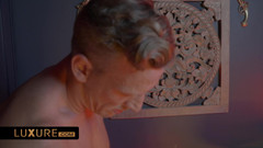 Luxure: Orang asing yang kebangkitan Carollina