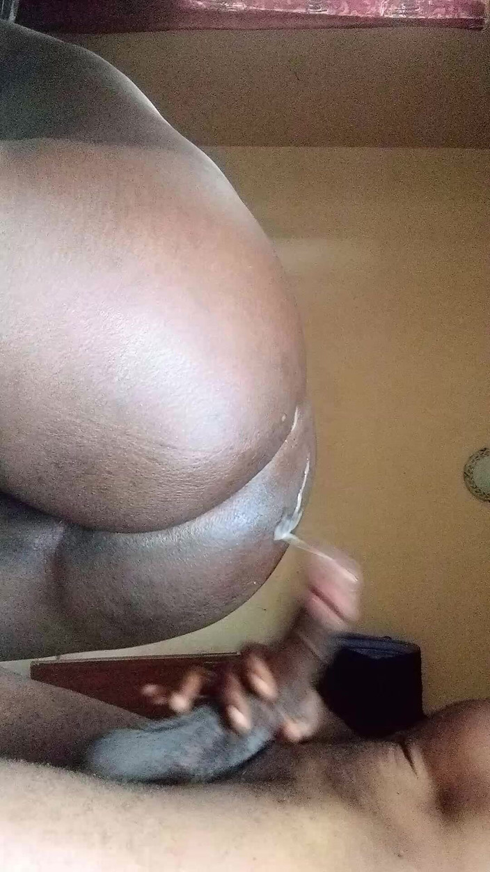 Londiq girls: Použijte svého 10inc ptáka a ošukej mě nemilosrdně, miluji tvého velkého černého...