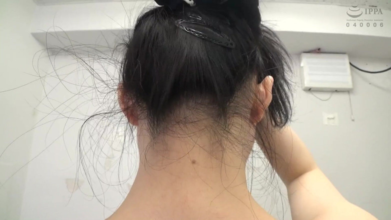 Raptor Inc: Plná nahá encyklopedie: Nahá kolekce pro Nadržené pány. Tam jsou...