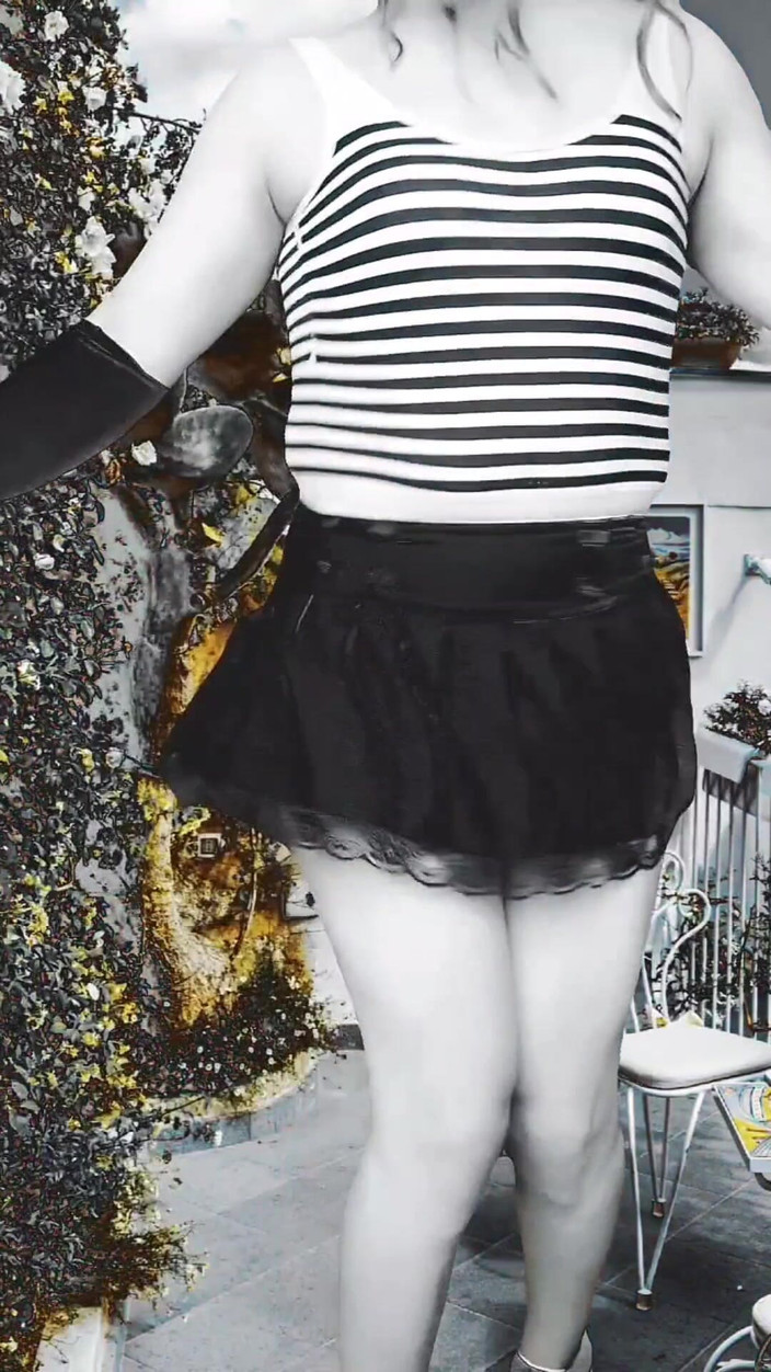 Kitty_Cross: Alerta modelo sexy: abrazando confianza y belleza