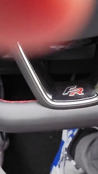 Handjob in the car on a very busy street o o huge risk