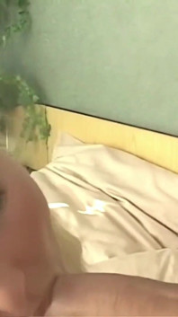 8teenhub - 핫한 마라톤 섹스를 위한 바쁜 금발의 Co-ed Veronika 스프레드