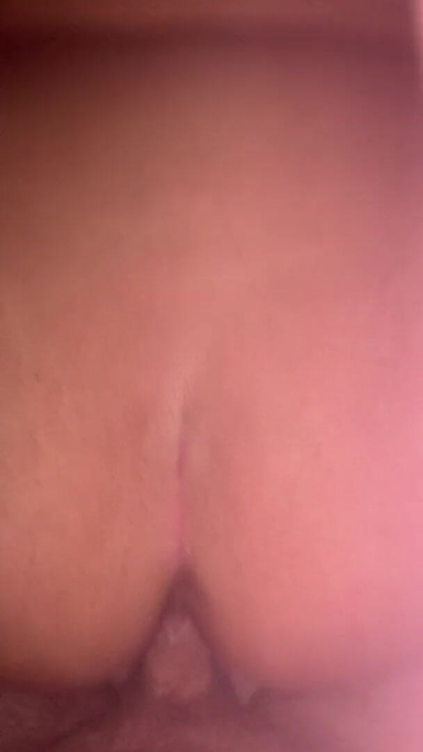 Filthy British Couple: Amatir Inggris menyuruh ayahnya untuk menyetubuhi memek basahnya yang lembut
