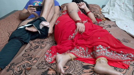 QueenbeautyQB: Làm tình với chị dâu Ấn Độ trong red saree - desi tuyệt đẹp...
